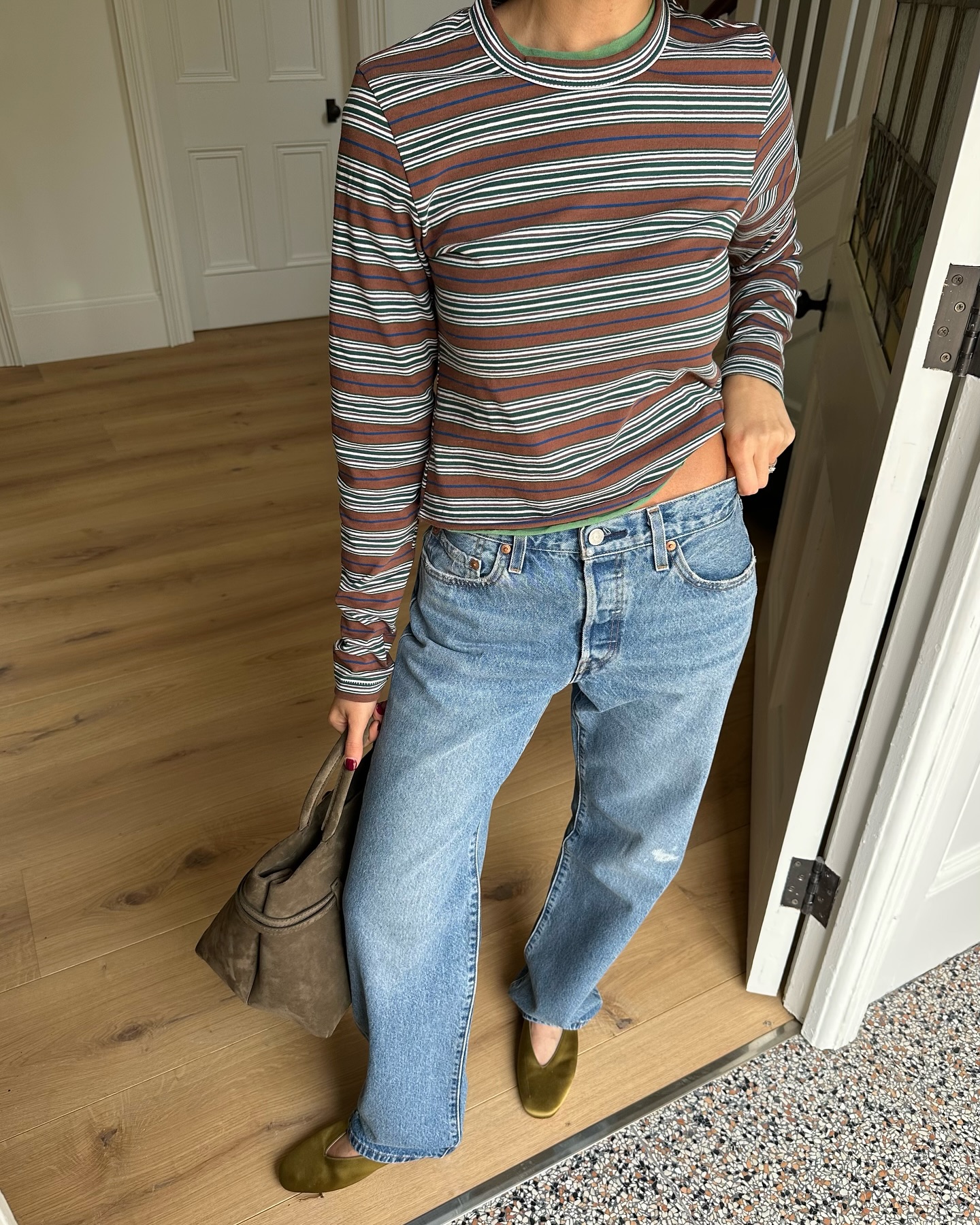 7 Stylish But Straightforward Outfits That Are Good for Carrying to the Pub This Weekend